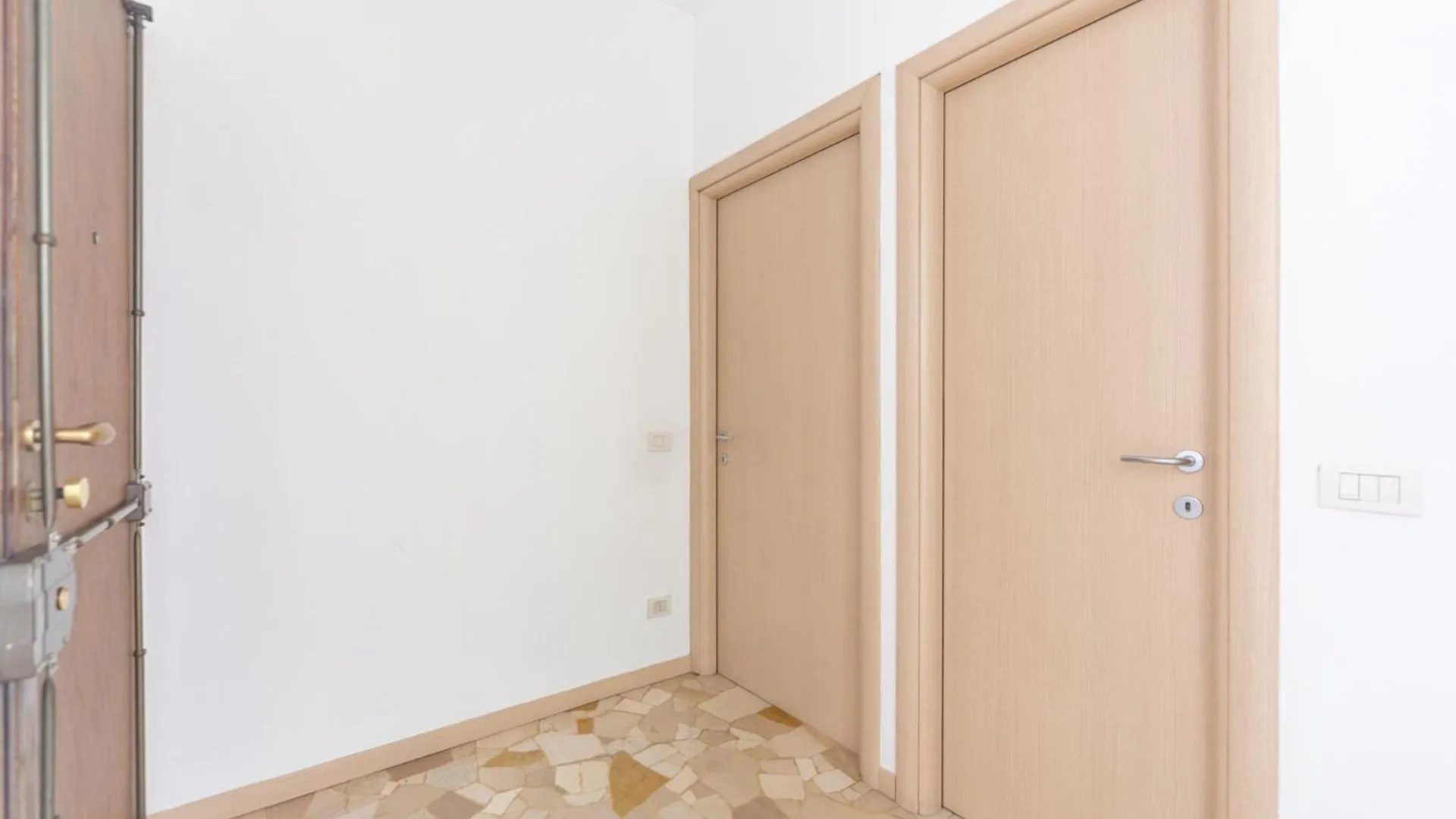 Milan Style Apartment In Great Location Italy