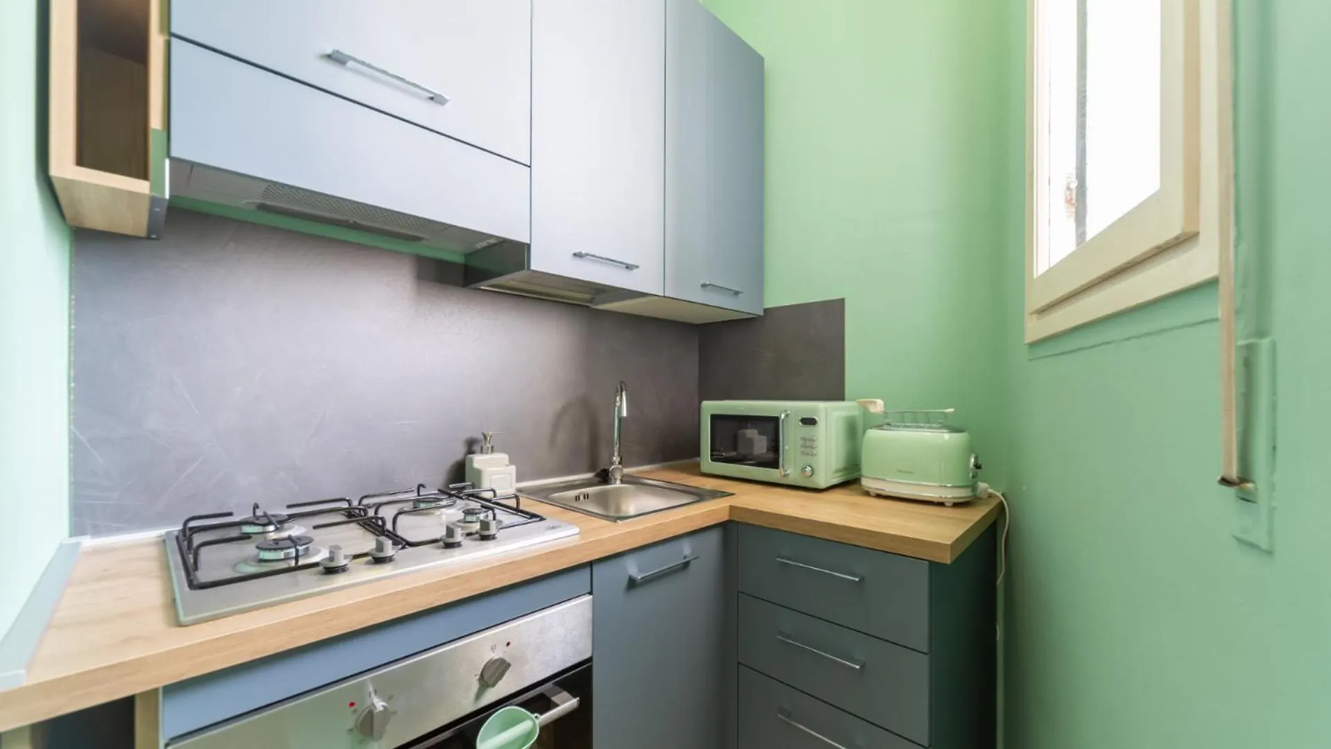 Milan Style Apartment In Great Location 0*,
