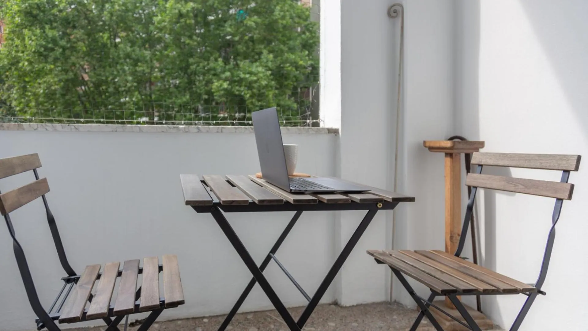 Milan Style Apartment In Great Location